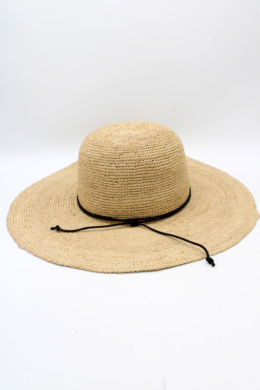 Cappello en raphia crochet