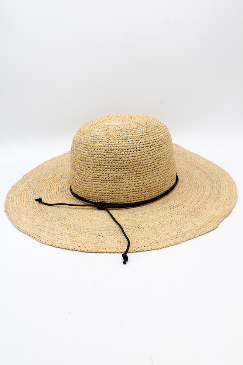 Cappello en raphia crochet